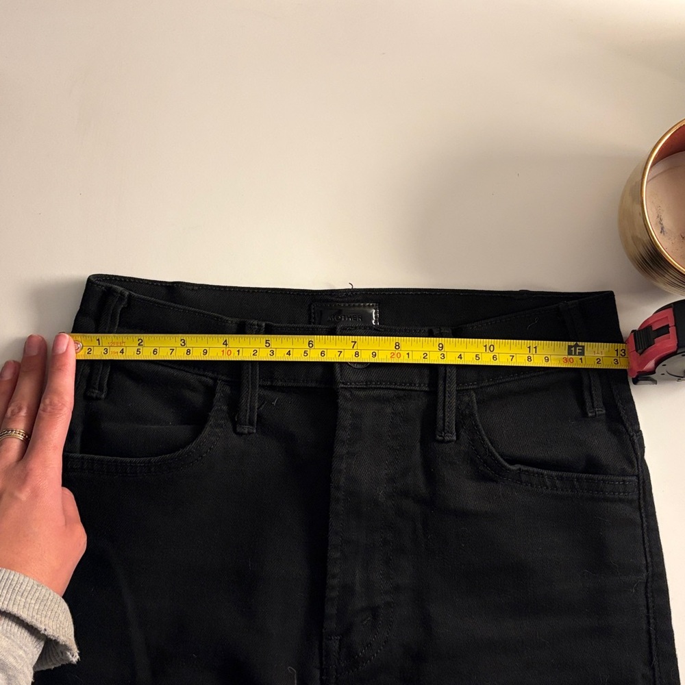 EUC MOTHER Hustler Roller Heel Jeans in Black 25/0 - Picture 7 of 7